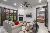 The Blackstone 2BR Walk to Lifts, Pool, Hot Tub