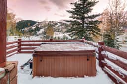 Deer Valley Enclave - Spacious 2BR, Mountain Views - Image 2