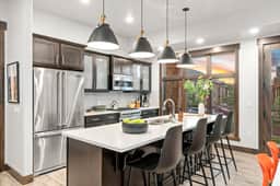 Blackstone 2BR | Walk to Lift, Pool, Hot Tub - Image 2