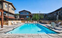 The Blackstone 2BR Walk to Lifts, Pool, Hot Tub - Image 3
