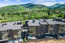 Canyons Ridge - Brand New Ski In Townhouse - Image 3
