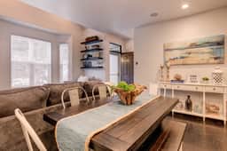 The Daly Ave, Old Town 2BR/3BA, Walk to Main - Image 3