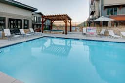 Blackstone 3BR | Pool, Walk to Lifts, Hot Tub - Image 4