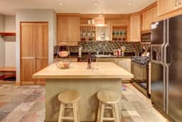 The Greyhawk - 2BR/2BA, Old Town/Deer Valley - Image 3