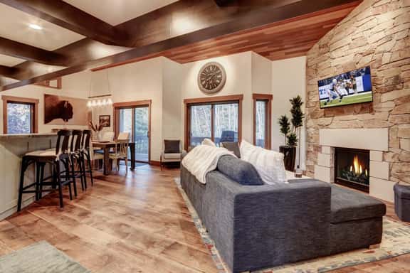 The Lakeside | 3BR Townhome, Walk to Deer Valley! - Image 1