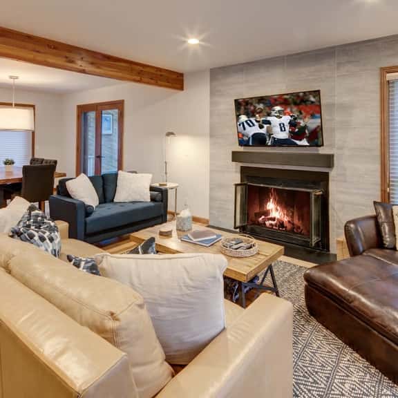 The Rossie - 3BR/3BA Lower DV Townhouse - Image 1