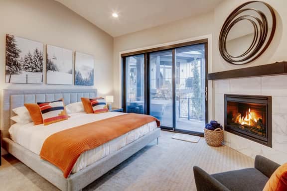 The Holly Frost | 4BR Canyons Villa with Hot Tub! - Image 2