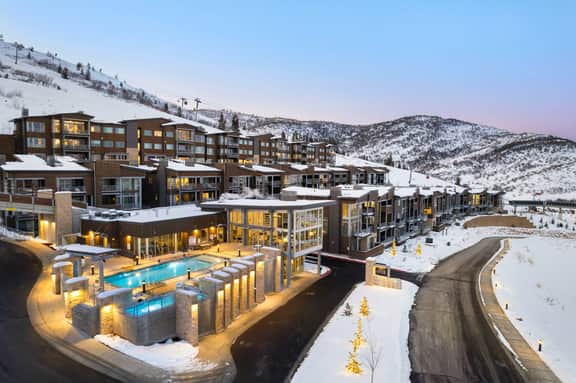 The Apex | Ski In Ski Out 3BR at Canyons Village - Image 4
