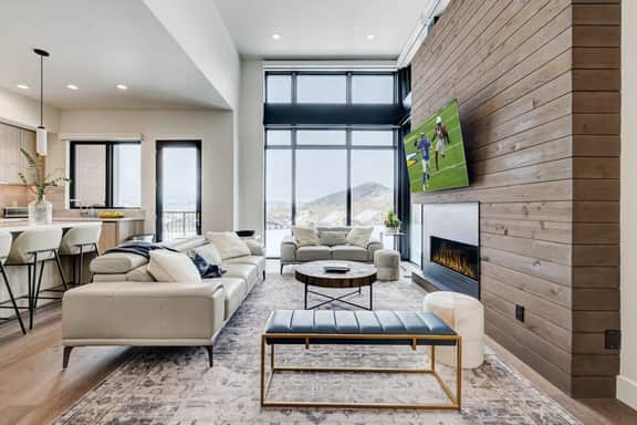 3BR Canyons Villa, Walk to Ski Lift, Hot Tub Views - Image 5