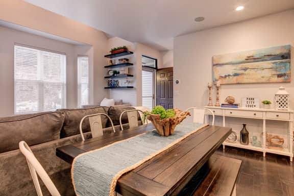 The Daly Ave, Old Town 2BR/3BA, Walk to Main - Image 3