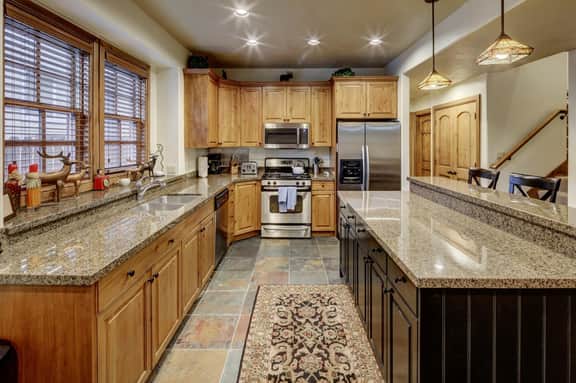 The Park Avenue Hideaway | 4BR Walk to PCMR & Main - Image 4