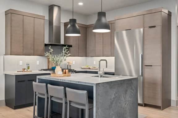 4BR Villa Walk to Lifts, Hot Tub, Brand New! - Image 3